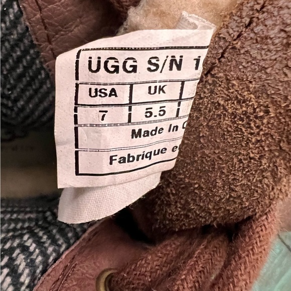 UGG Zea Chocolate Brown Wedge Ankle Shearling Boots Size 7 - Picture 15 of 16